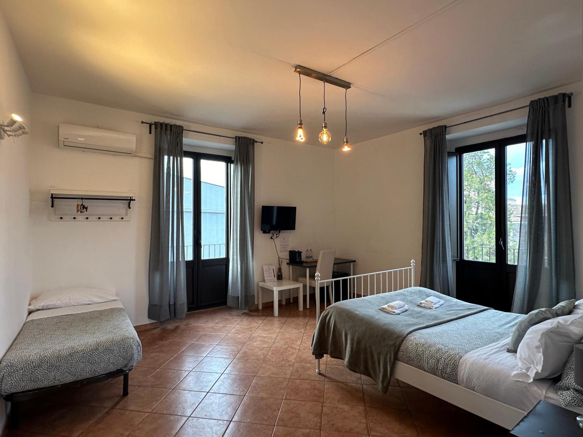 Palazzo Curro Guest house *
