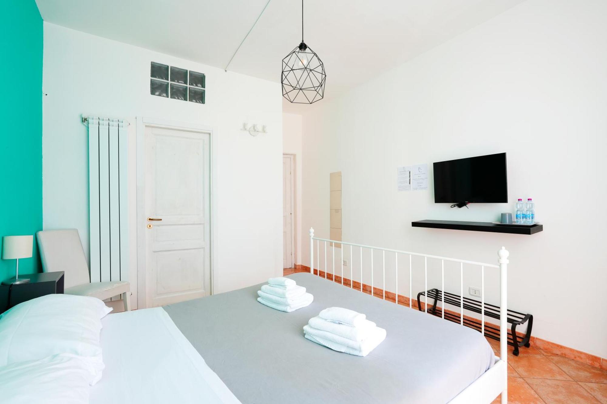 Palazzo Curro Guest house *