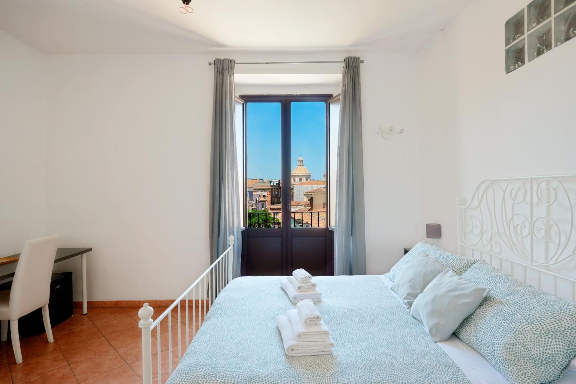 Palazzo Curro Guest house *